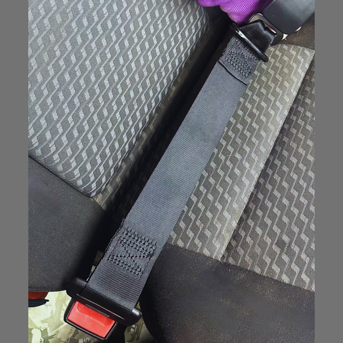 For VW T5/T5.1 Seat Belt Extender – Double Middle Seat Passenger | Van-X