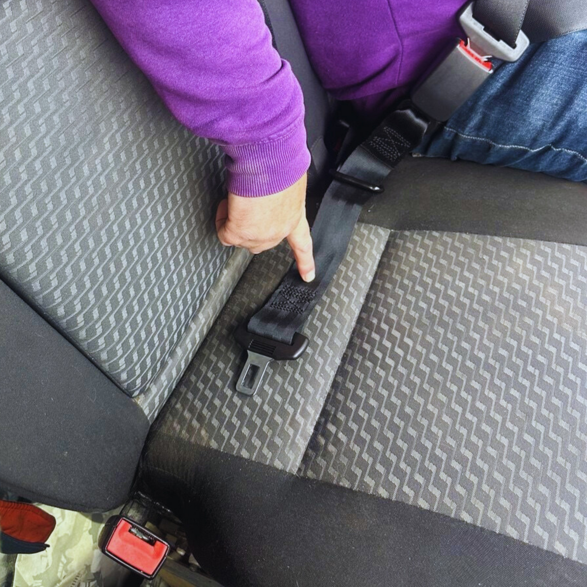 For VW T5/T5.1 Seat Belt Extender – Double Middle Seat Passenger | Van-X